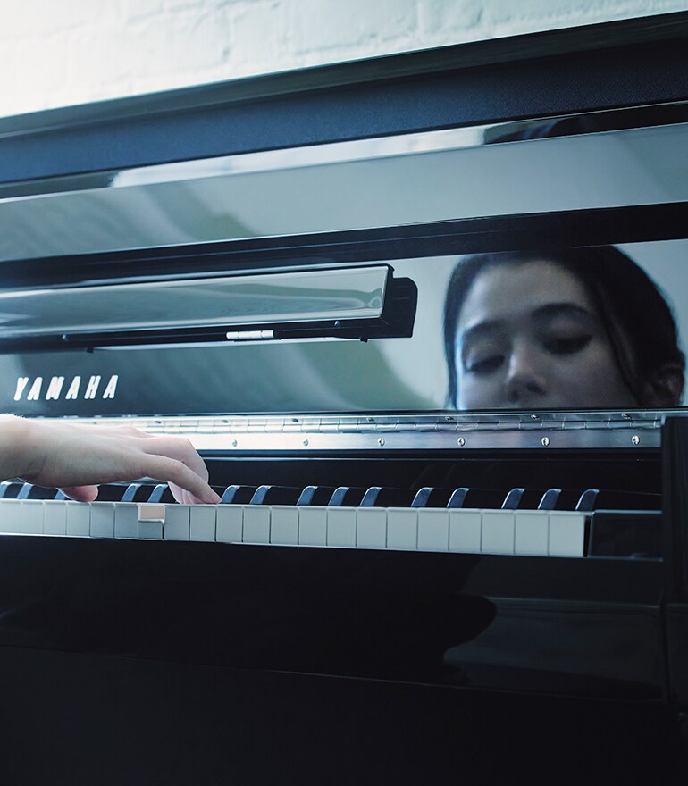 Main visual of NU1XA