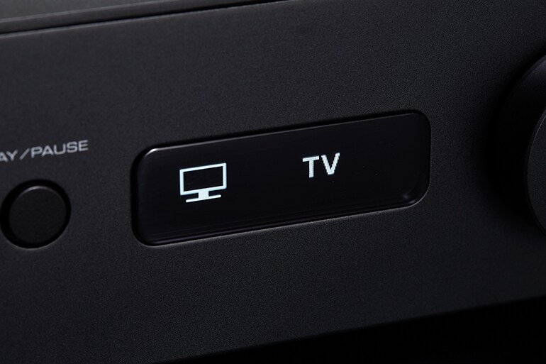 Front panel display of the WXC-70A