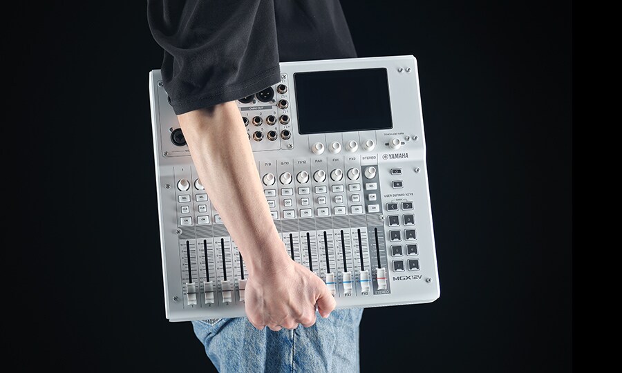 Yamaha MGX12: Vart du än går